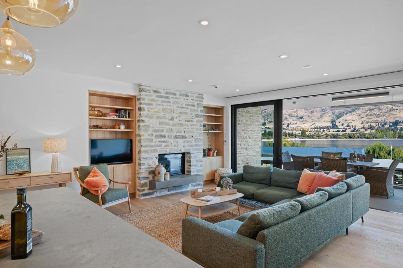 Winona Of Wanaka - Luxury Lakefront Apartment Екстериор снимка